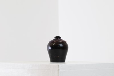 Lot 200 - A Derbyshire Blue John jar and cover
