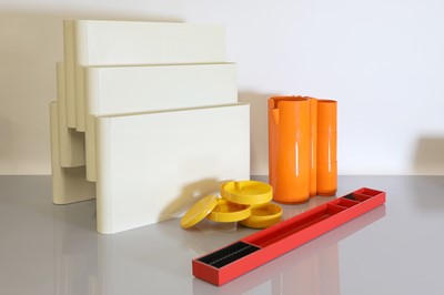 Lot 501 - A Kartell 'Model '4643' desk organiser