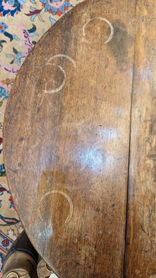 Lot 401 - A large oak cricket table