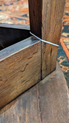 Lot 401 - A large oak cricket table