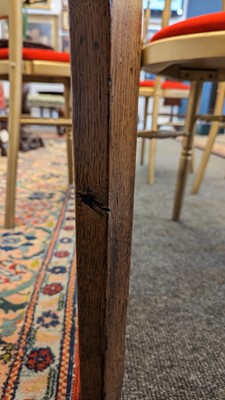Lot 401 - A large oak cricket table