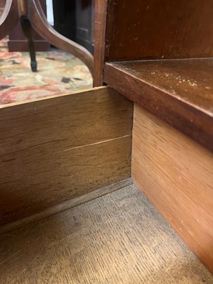 Lot 333 - A pair of Victorian mahogany bookcases