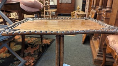 Lot 305 - A William IV rosewood wine table by Charles Hindley & Sons