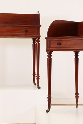 Lot 61 - A pair of Regency mahogany washstands in the manner of Gillows