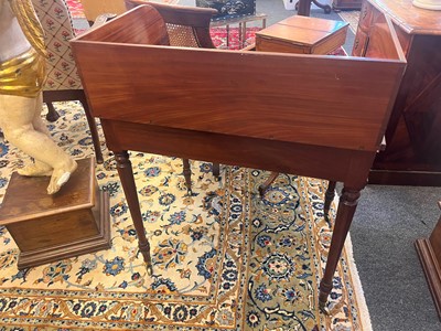 Lot 61 - A pair of Regency mahogany washstands in the manner of Gillows