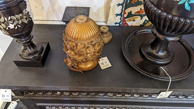 Lot 313 - A Victorian-style cast iron radiator cover
