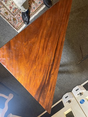 Lot 488 - A mahogany triangular tea table