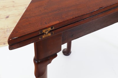 Lot 488 - A mahogany triangular tea table