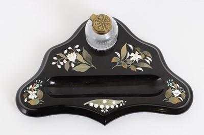 Lot 249 - An Ashford black marble deskstand