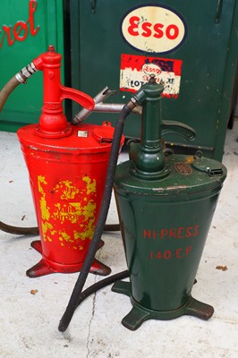 Lot 9 - A Shell hand-crank oil dispenser
