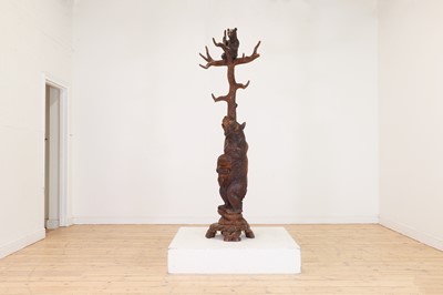 Lot 632 - A Black Forest carved wood hallstand