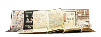 Lot 406 - Sixteen albums/stockbooks