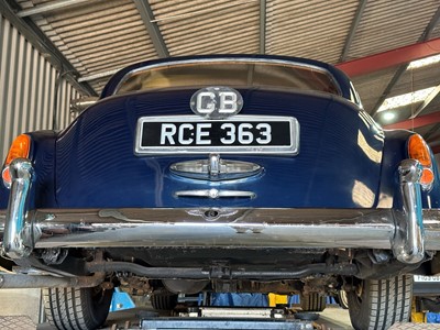 Lot 50 - 1957 Bentley S1 (E-series) Saloon