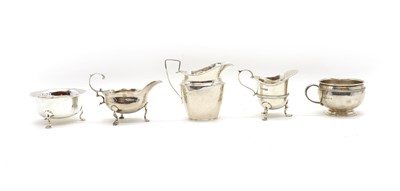Lot 75 - A collection of silver items