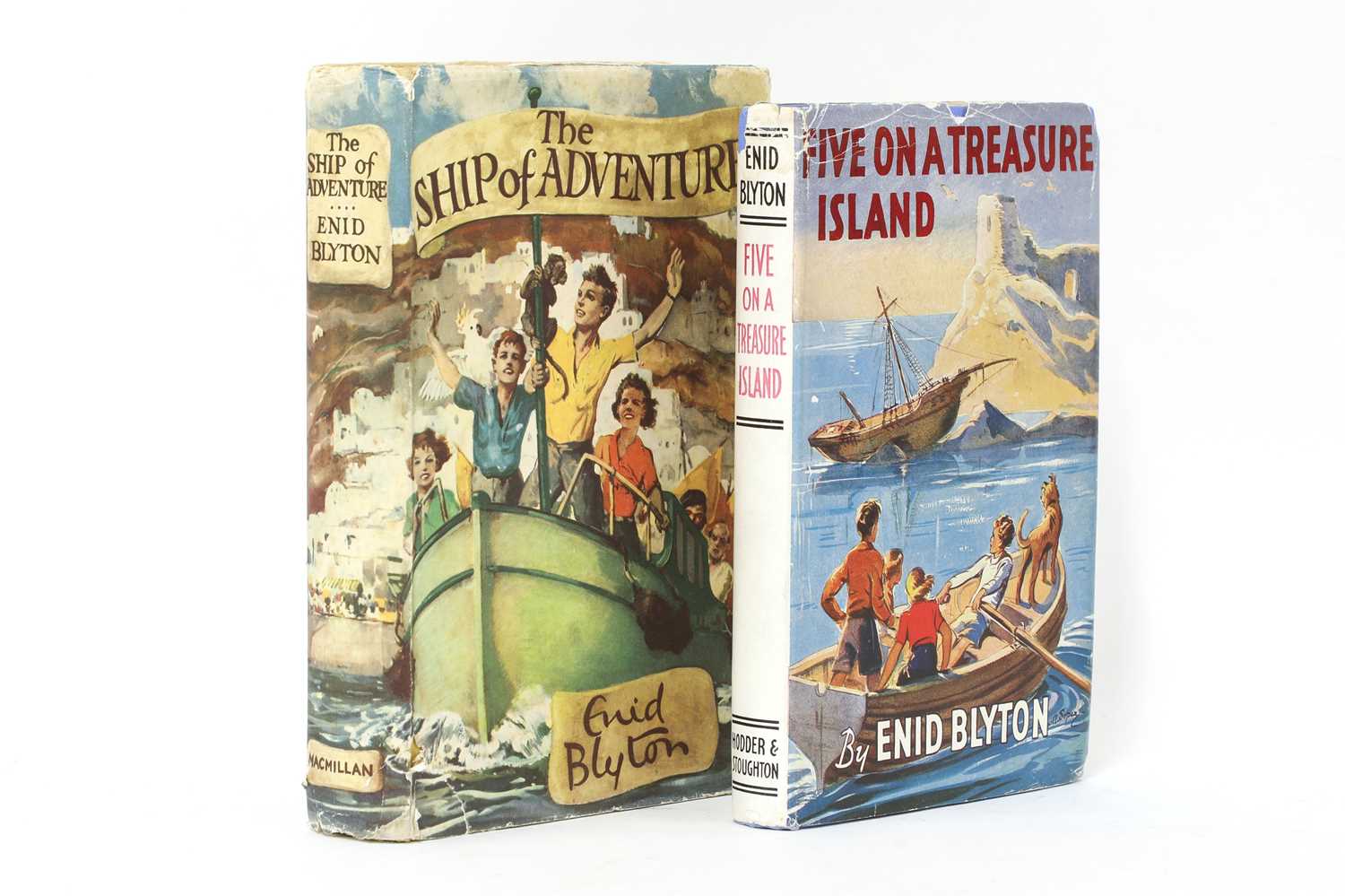 Lot 278 - Enid BLYTON: Five on A Treasure Island.