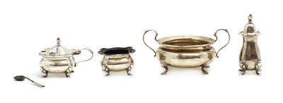 Lot 76 - A silver cruet set