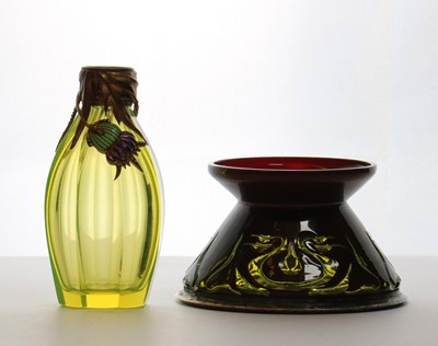 Lot 239 - A cased uranium glass vase