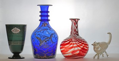 Lot 233 - A group of glass items