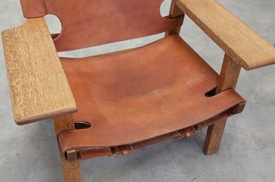 Lot 284 - An oak 'Spanish Chair'
