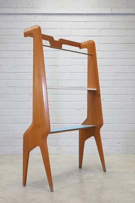 Lot 365 - An Italian free-standing 'Giraffe' teak bookshelf