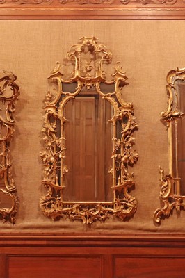 Lot 50 - ☘ A George III giltwood mirror