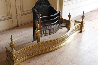 Lot 49 - ☘ An Adam Revival brass and steel serpentine fire grate