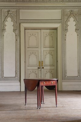 Lot 31 - ☘ A George III mahogany Pembroke table