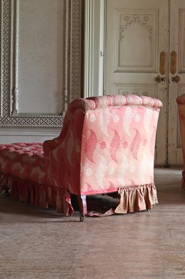 Lot 301 - ☘ A late Victorian chair-end daybed