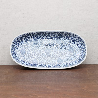 Lot 112 - A Chinese blue and white dish