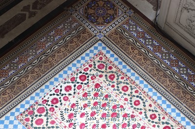 Lot 257 - ☘ An Uzbekistan suzani