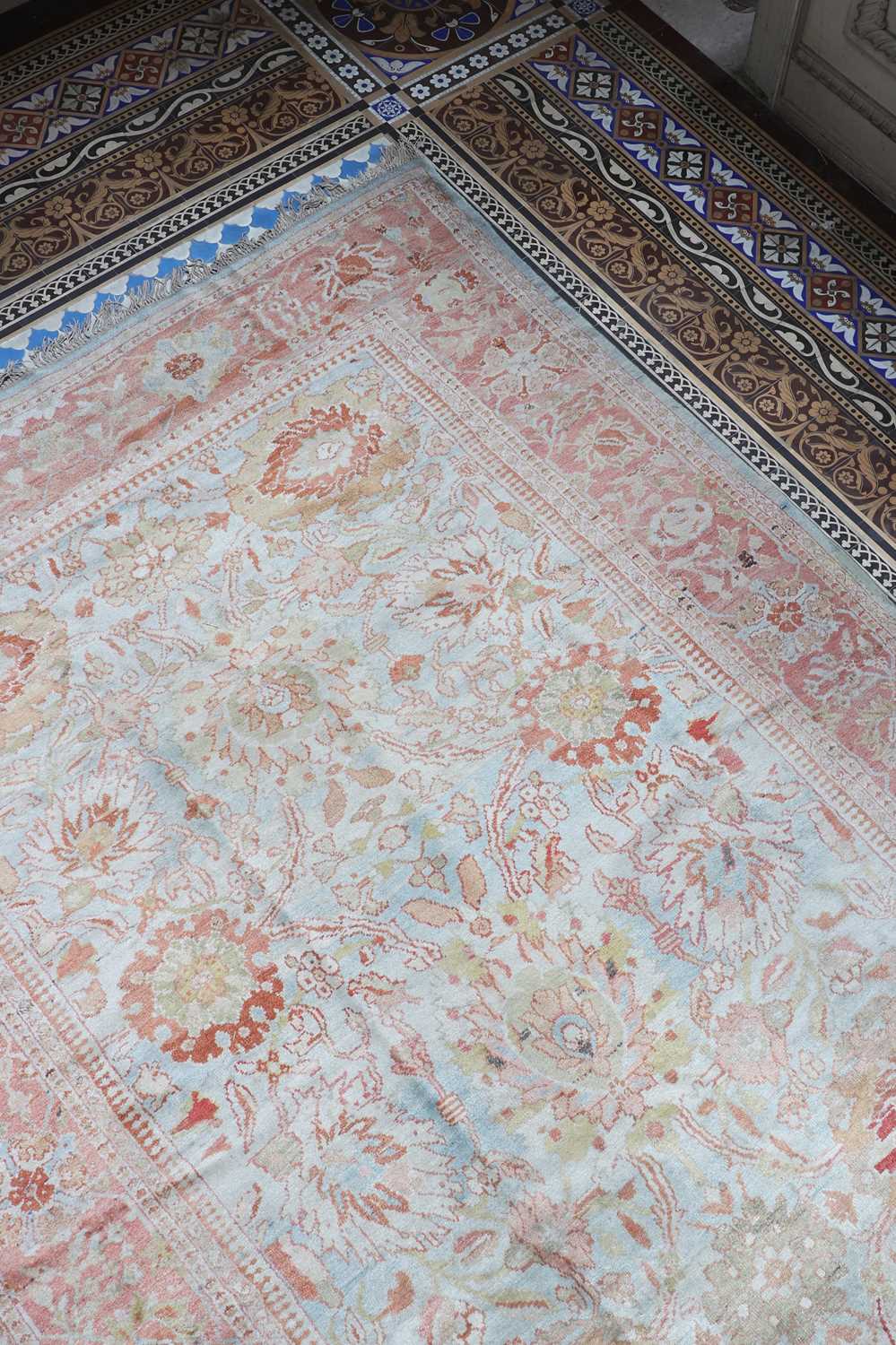 Lot 155 - ☘ A Ziegler Sultanabad pattern carpet