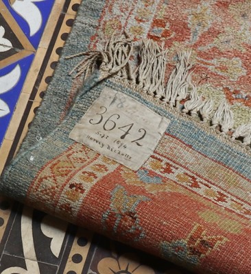 Lot 155 - ☘ A Ziegler Sultanabad pattern carpet