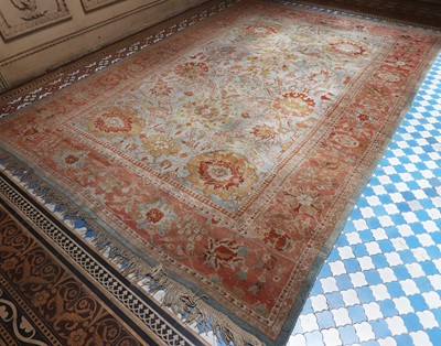 Lot 155 - ☘ A Ziegler Sultanabad pattern carpet