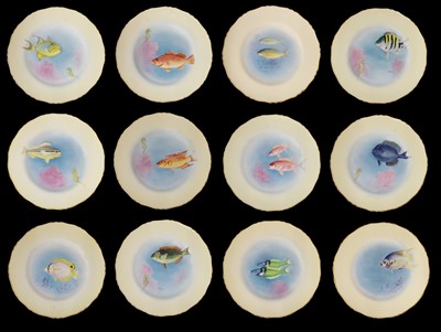 Lot 178 - A group of twelve Royal Worcester porcelain plates