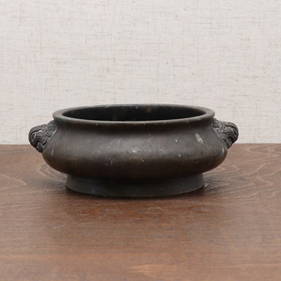Lot 225 - A Chinese bronze incense burner
