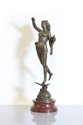 Lot 159 - A French Art Nouveau bronze figure