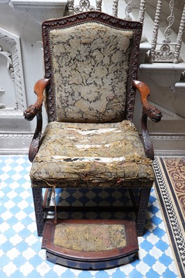 Lot 8 - ☘ A George II mahogany master's chair