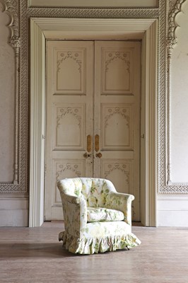 Lot 18 - A button-upholstered tub chair by Howard & Sons