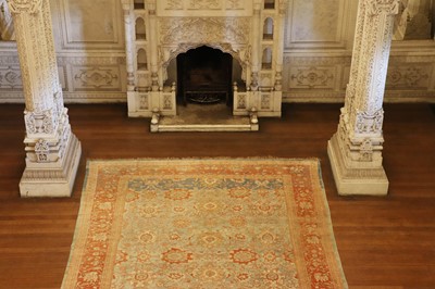 Lot 156 - ☘ A Ziegler Sultanabad pattern wool carpet