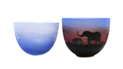 Lot 108 - A Malcolm Sutcliffe studio glass bowl