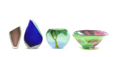 Lot 113 - A group of studio glass items
