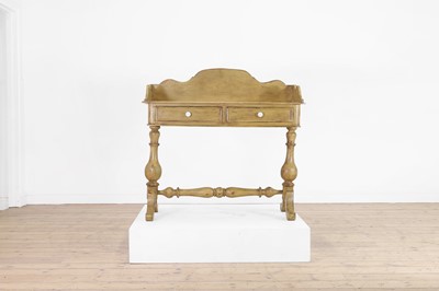 Lot 471 - A painted pine washstand