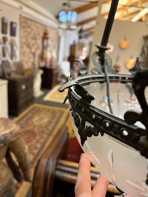 Lot 41 - A hanging ceiling light