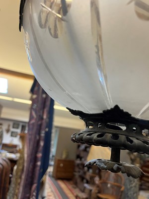 Lot 41 - A hanging ceiling light