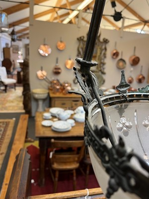 Lot 41 - A hanging ceiling light