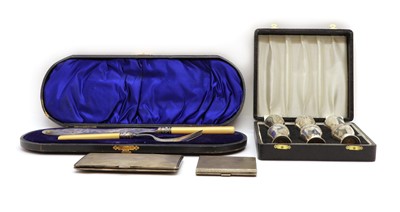 Lot 28 - A collection of silver items