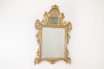 Lot 401 - A carved giltwood pier mirror