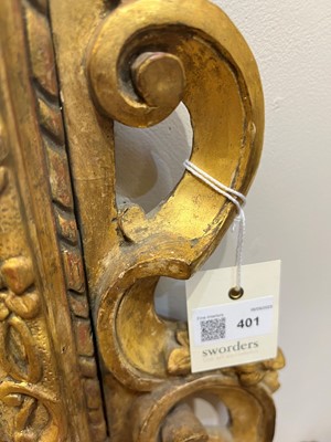 Lot 401 - A carved giltwood pier mirror