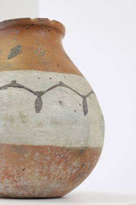 Lot 106 - A Berber Kabyle clay pot