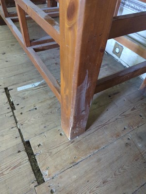 Lot 429 - A modern pine butcher's block table